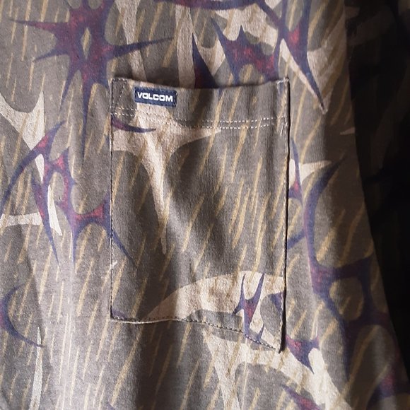 Volcom Punch Dagger Crew Long Sleeve Shirt Army New! Size XL - Picture 4 of 15